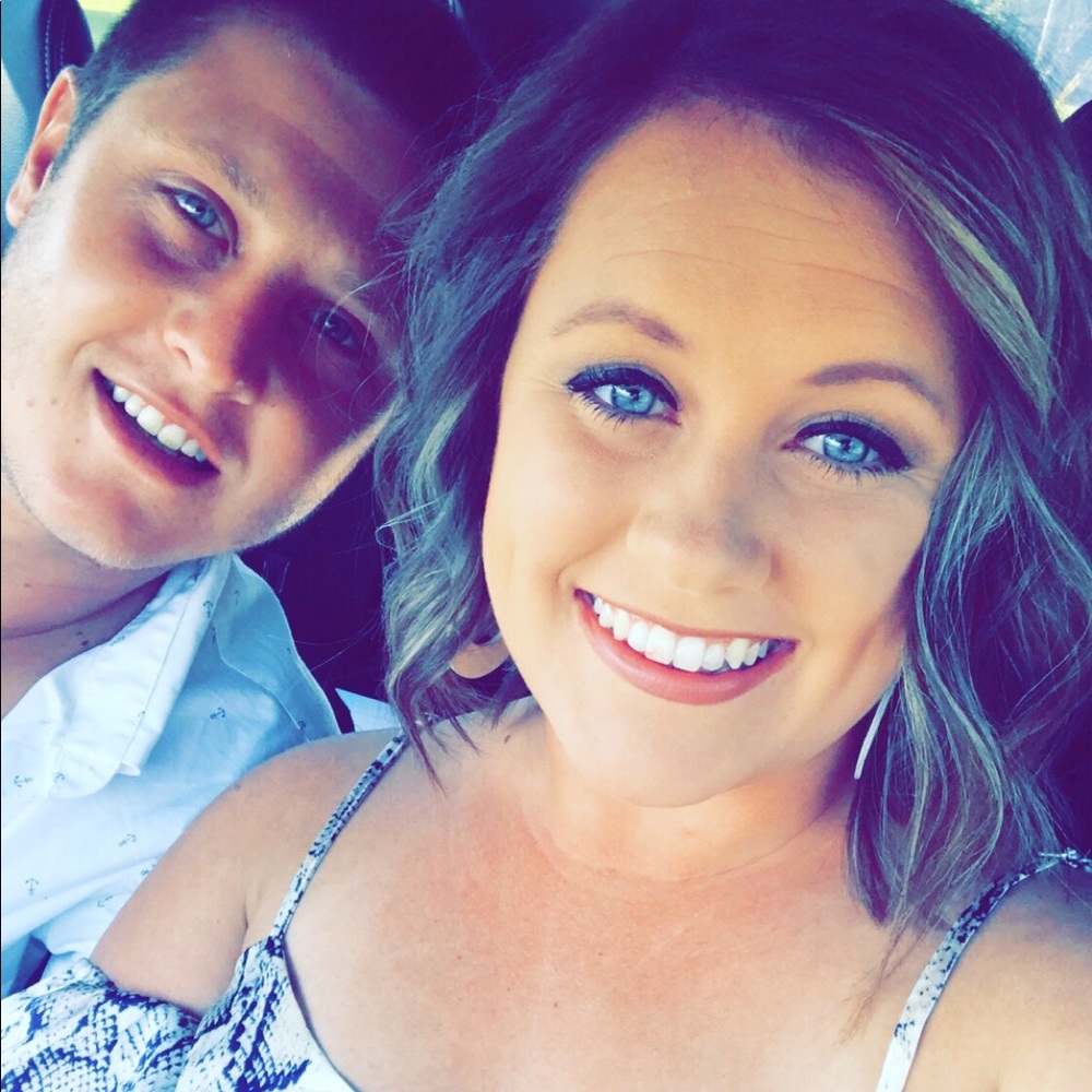 Meet your Posher, Whitney